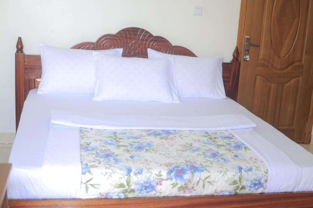 Corina K Guest House Kigali Extérieur photo